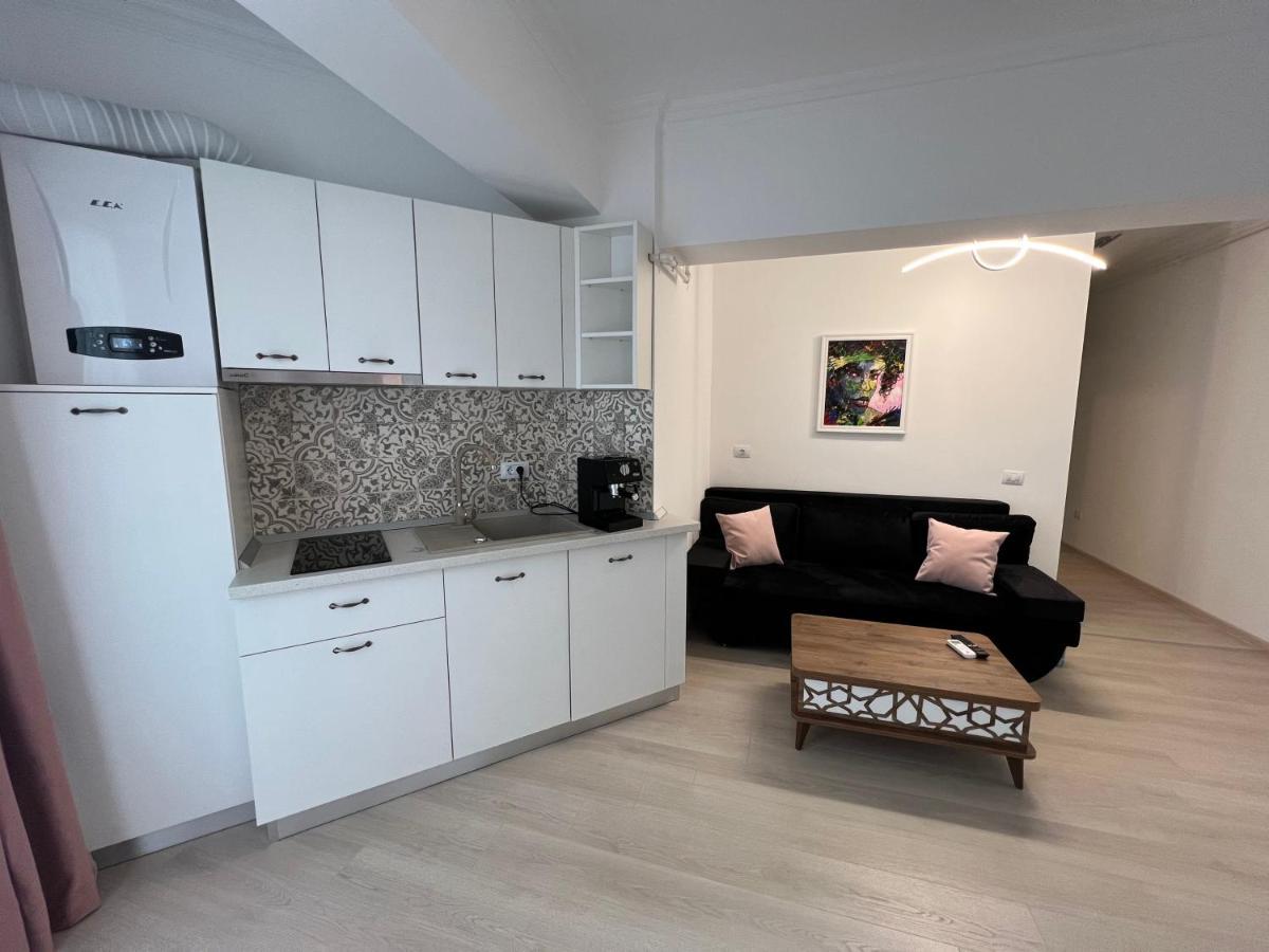 Apartamento Kitty Studio Sunset Lake Mamaia Exterior foto
