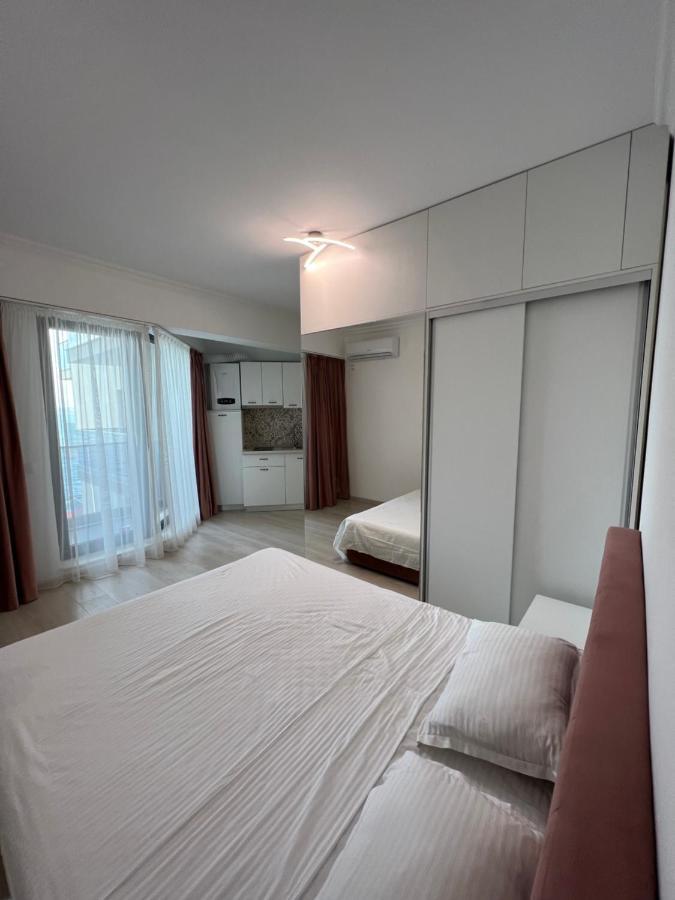 Apartamento Kitty Studio Sunset Lake Mamaia Exterior foto