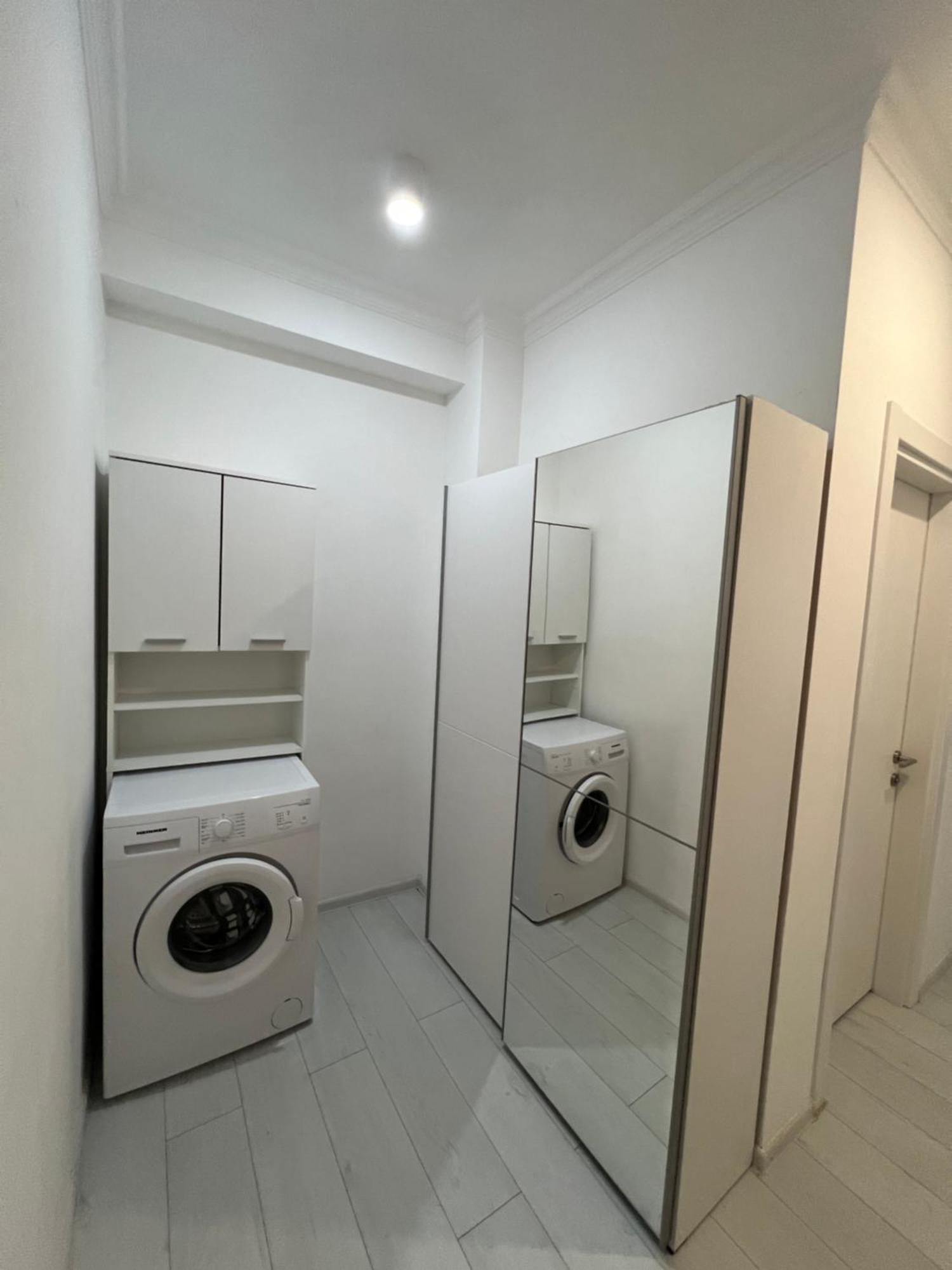Apartamento Kitty Studio Sunset Lake Mamaia Exterior foto