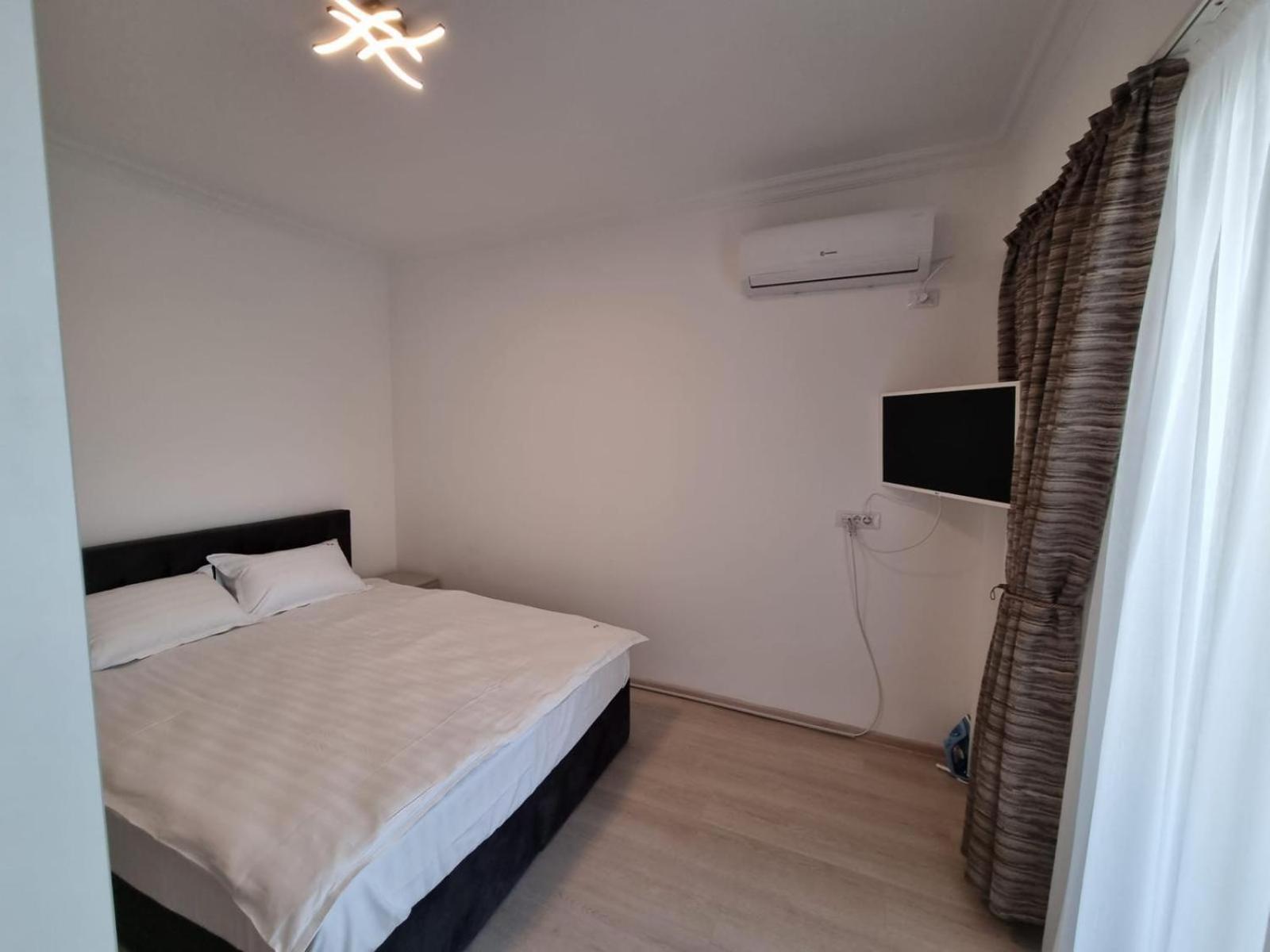 Apartamento Kitty Studio Sunset Lake Mamaia Exterior foto