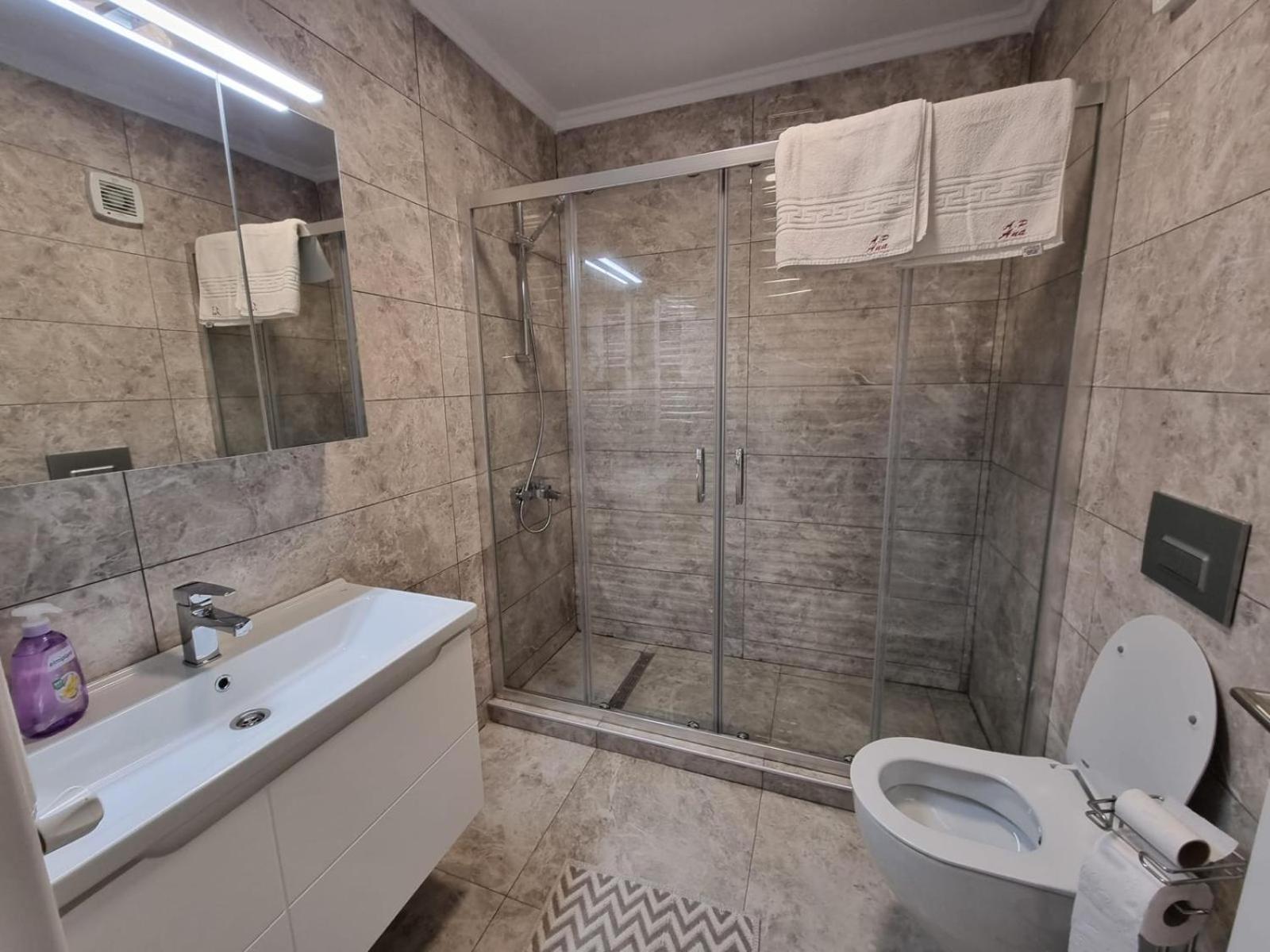 Apartamento Kitty Studio Sunset Lake Mamaia Exterior foto